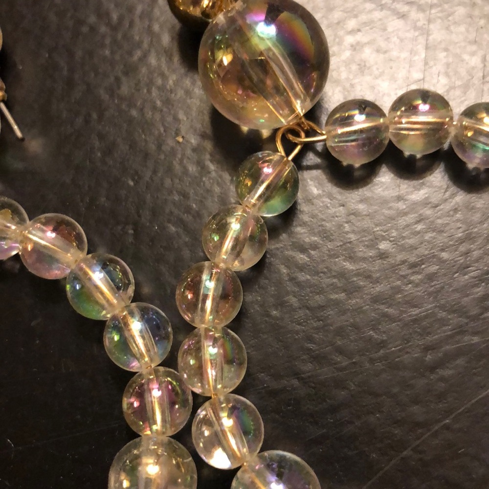 Iridescent beaded hoops - VINTAGE - Picture 2 of 4